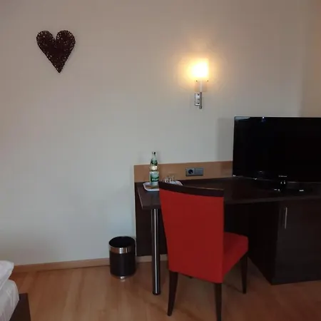 Hotel Ricci Rust